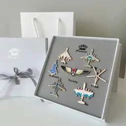 Seven Aircraft Enamel Pin Badge Gift Set thumbnail 1