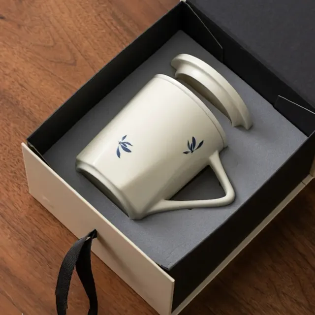Beige Ceramic Tea Mug Gift Set with Lid and Infuser