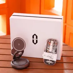 Magnetic Wireless Charging Stand and Transparent Mouse Gift Set thumbnail 6